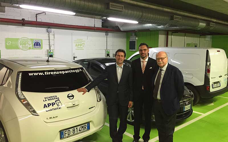 Inaugurato green corner di ricarica auto elettriche presso Firenze parcheggi